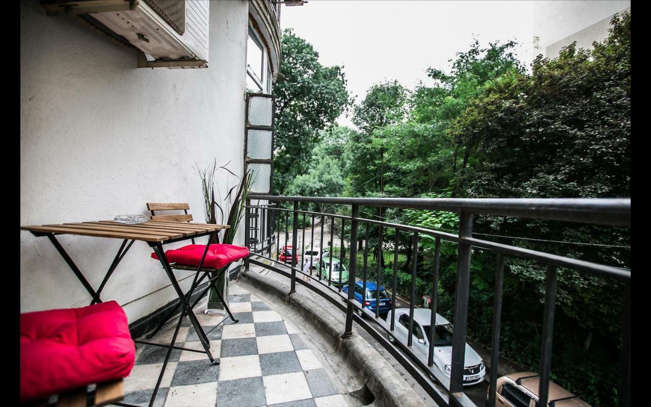 Cismigiu Garden Studio Apartment บูคาเรสต์ ภายนอก รูปภาพ
