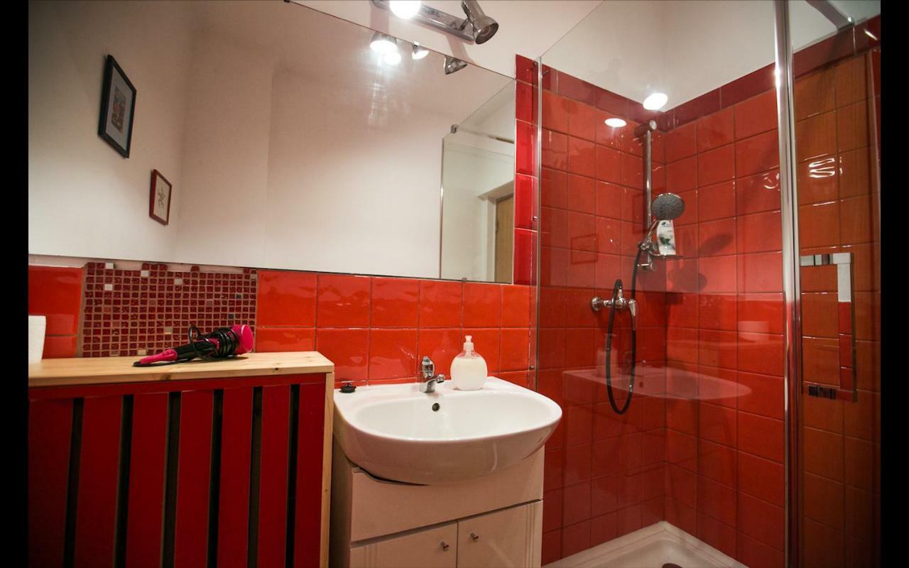 Cismigiu Garden Studio Apartment บูคาเรสต์ ภายนอก รูปภาพ