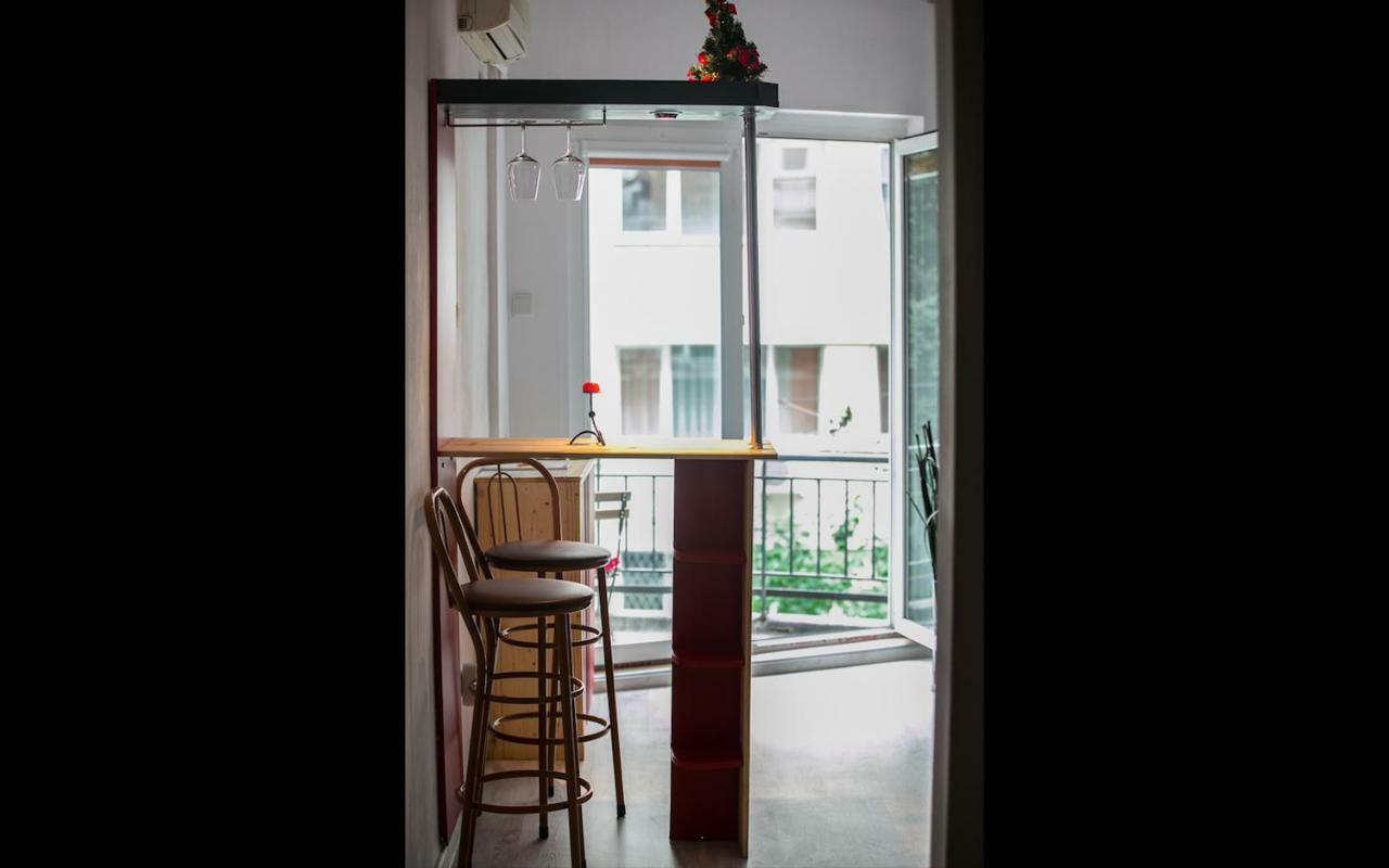 Cismigiu Garden Studio Apartment บูคาเรสต์ ภายนอก รูปภาพ