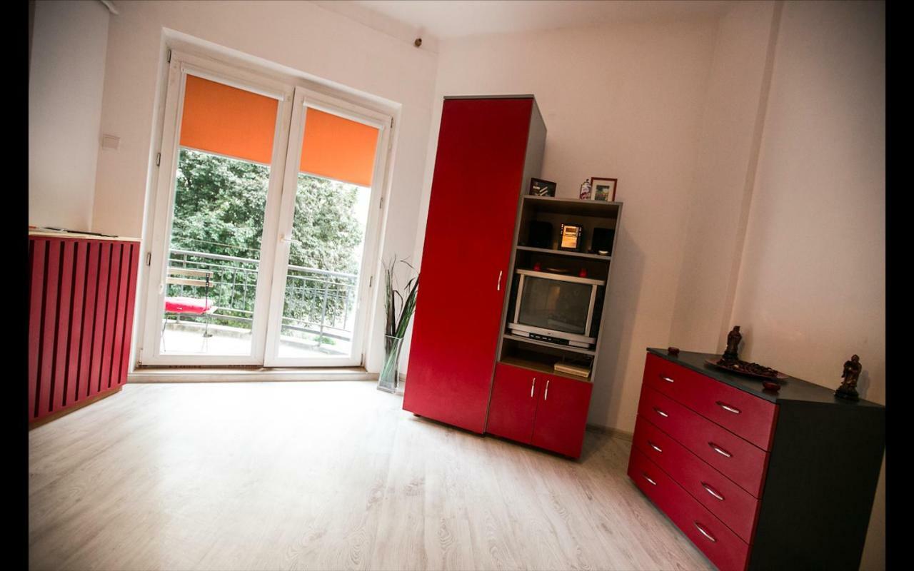 Cismigiu Garden Studio Apartment บูคาเรสต์ ภายนอก รูปภาพ
