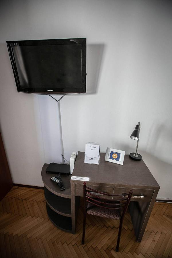 Cismigiu Garden Studio Apartment บูคาเรสต์ ภายนอก รูปภาพ